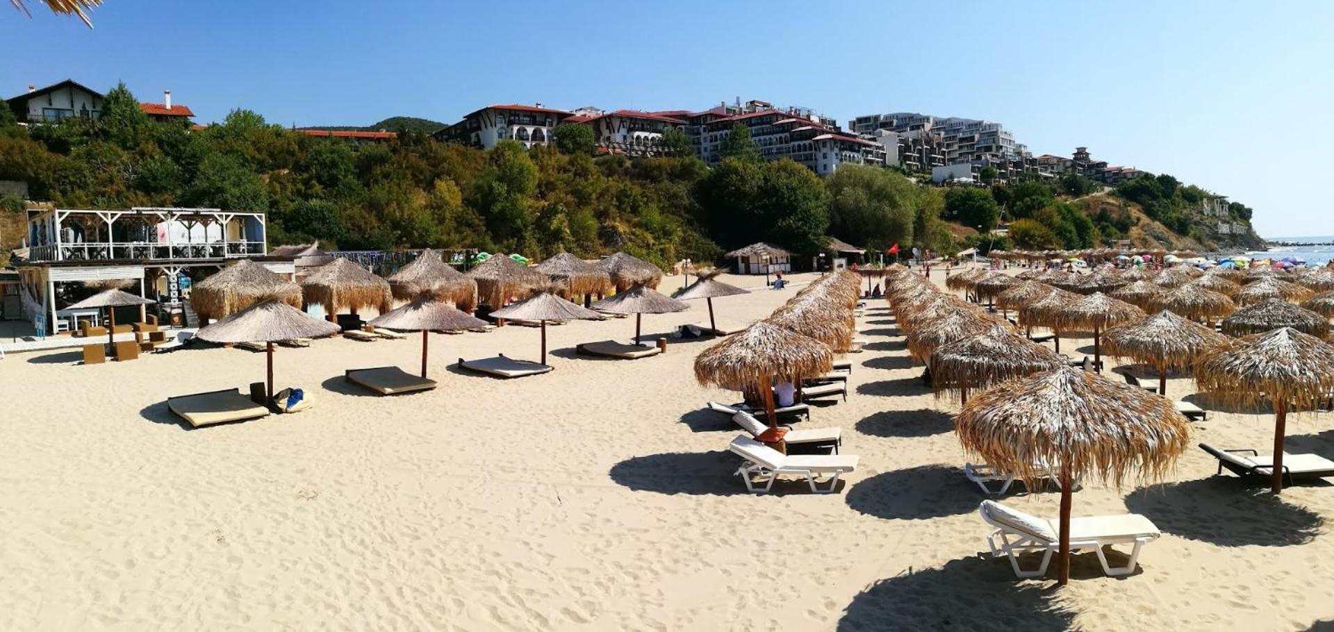 2 Bedroom Apartment Sveti Vlas With 2 Balconies And Sea Views Kültér fotó