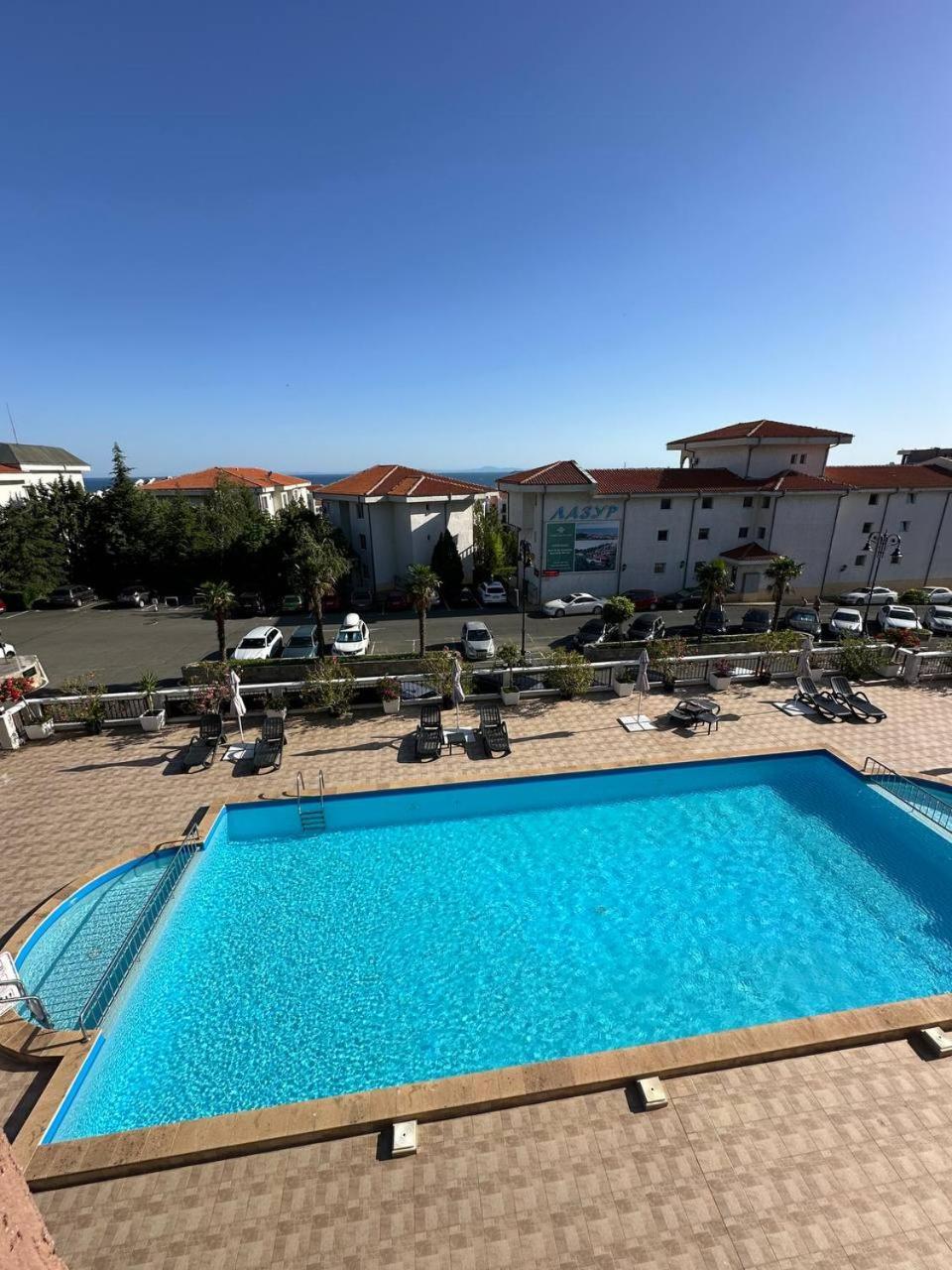2 Bedroom Apartment Sveti Vlas With 2 Balconies And Sea Views Kültér fotó