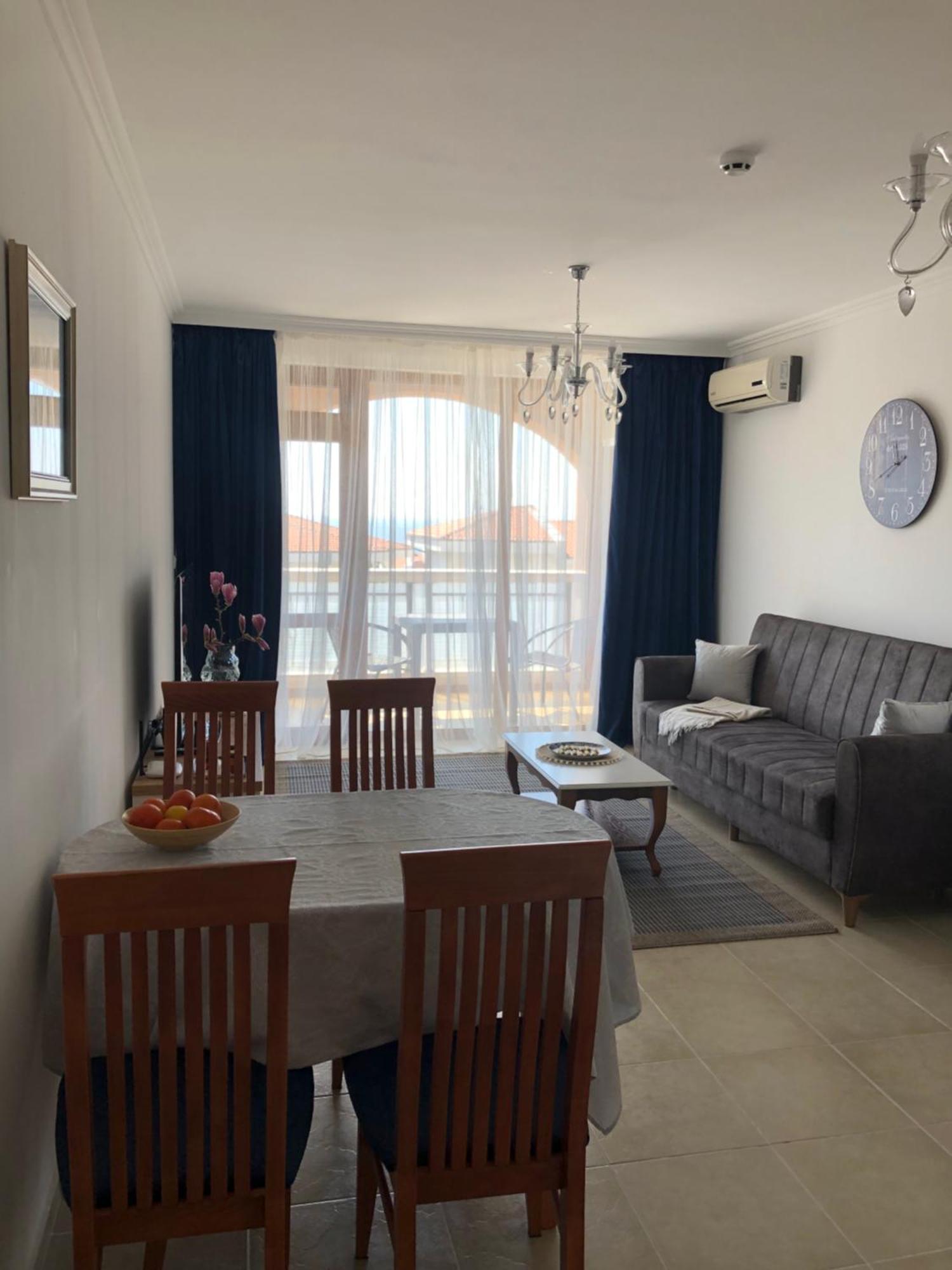 2 Bedroom Apartment Sveti Vlas With 2 Balconies And Sea Views Kültér fotó